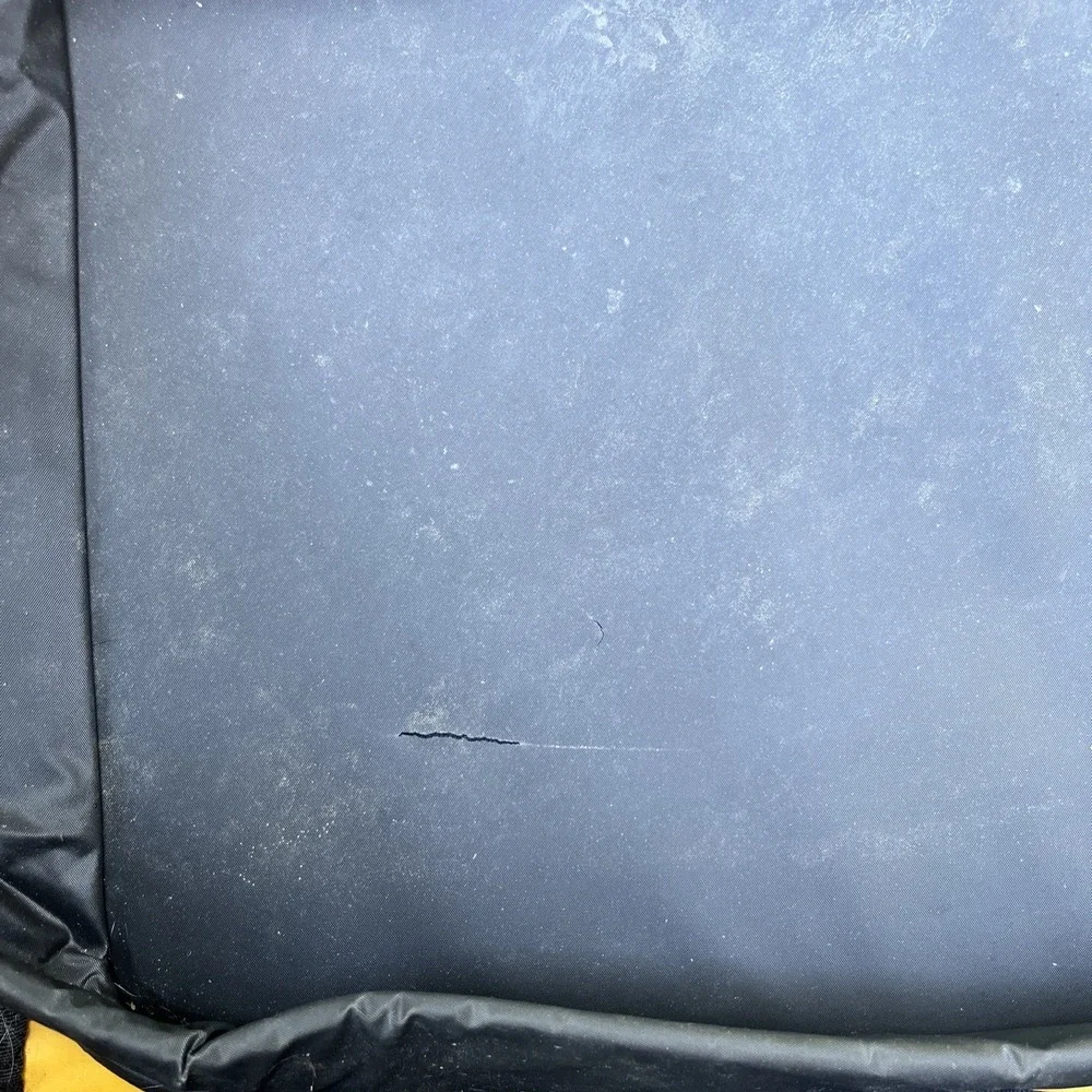 Southwest Airline Approved Pet carrier Large 18 X 13.5 X 10 Vented‎ & Expandable